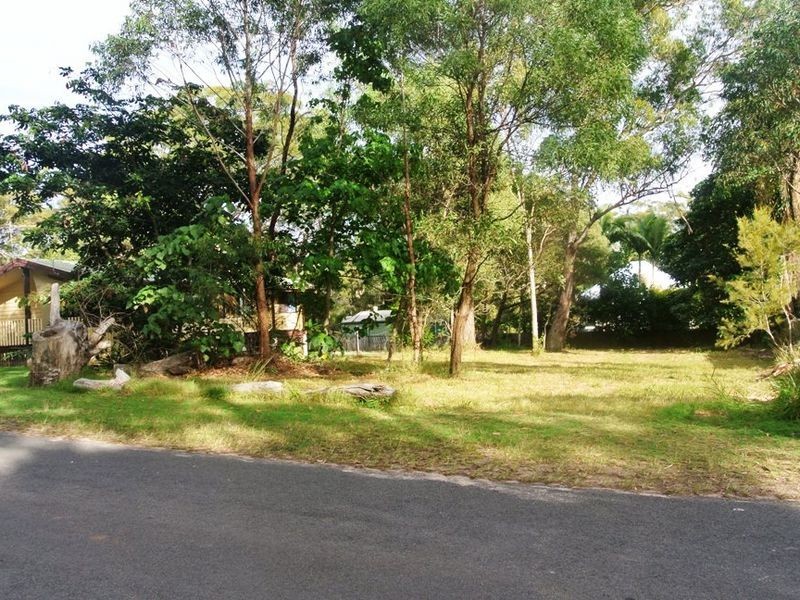 5 Cambridge Rd, Russell Island QLD 4184