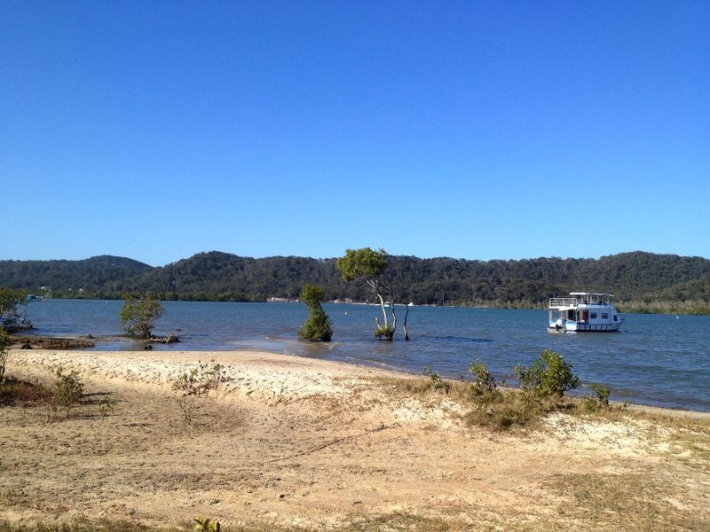 42 Jingella Ave, Russell Island QLD 4184