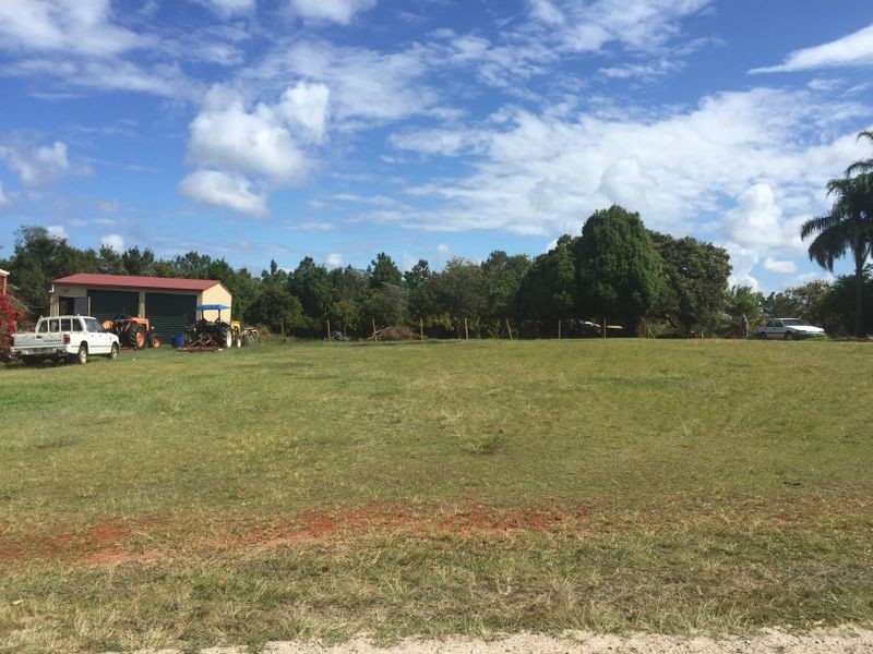 8 Highland St, Russell Island QLD 4184