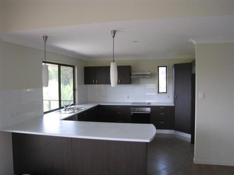 36 Tenanne St, Russell Island QLD 4184