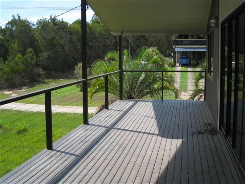 36 Tenanne St, Russell Island QLD 4184