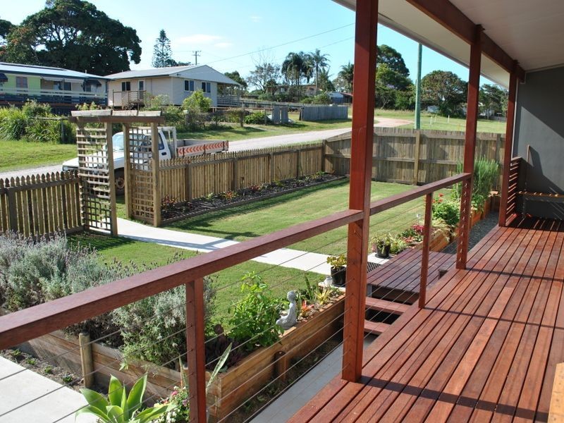 5 Elm St, Russell Island QLD 4184