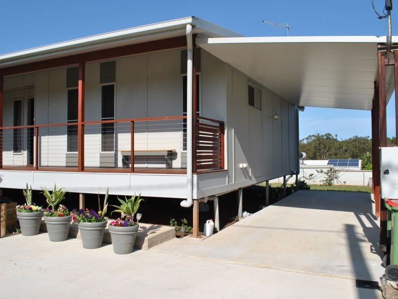 5 Elm St, Russell Island QLD 4184