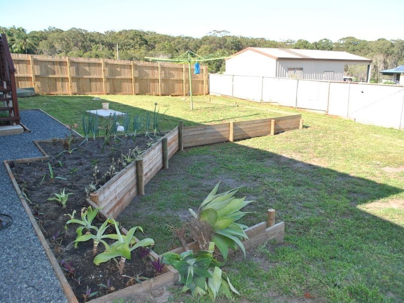 5 Elm St, Russell Island QLD 4184