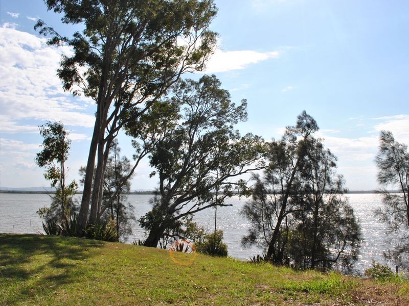 67 Bangalow St, Russell Island QLD 4184