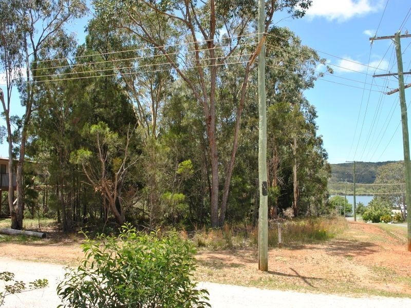 51 Barcelona Tce, Russell Island QLD 4184