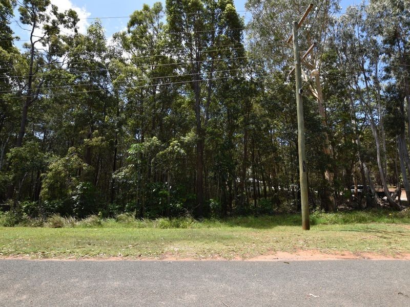 77 Shore Street, Russell Island QLD 4184