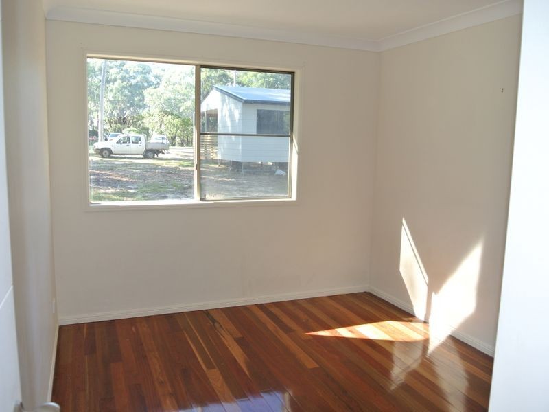 11 Saturn St, Russell Island QLD 4184