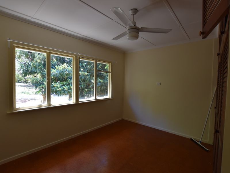 4 Goolagong St, Russell Island QLD 4184