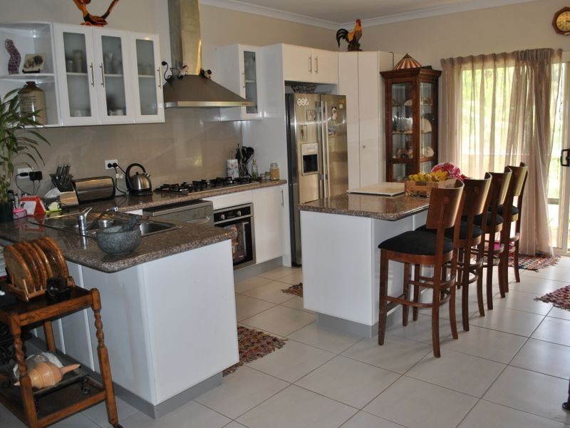 24 Little Cove, Russell Island QLD 4184