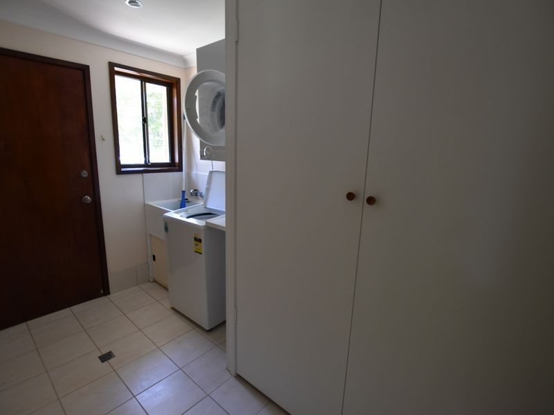 8 Browning St, Russell Island QLD 4184