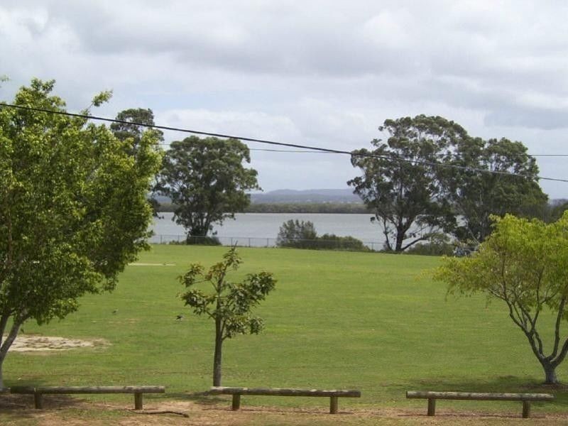 14 Beth St, Russell Island QLD 4184