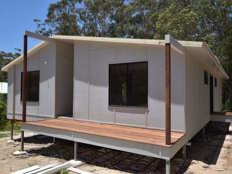 8 Sabot Street, Russell Island QLD 4184