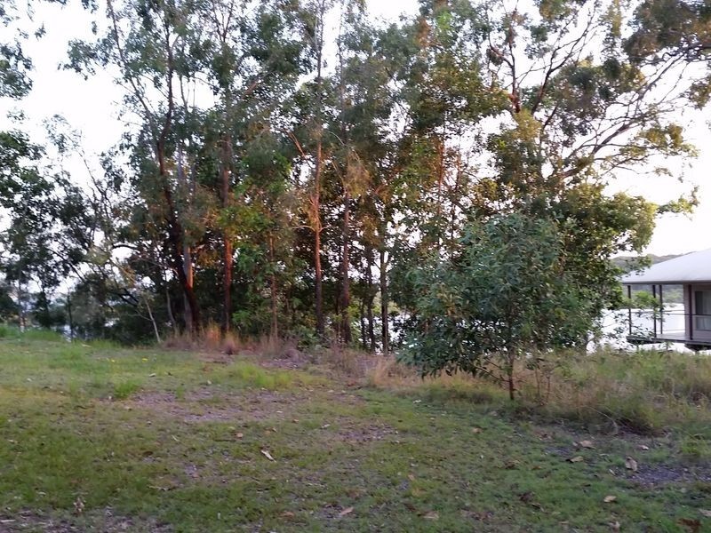 100 Crescent Drive, Russell Island QLD 4184