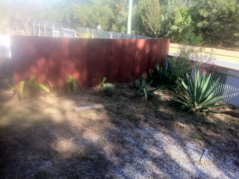 3 Centre Rd, Russell Island QLD 4184