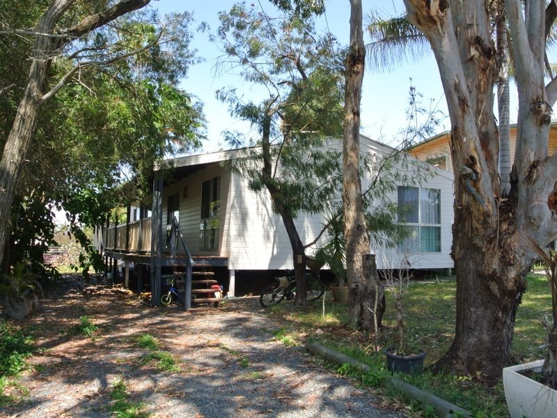 4 Pharlap Street,, Russell Island QLD 4184