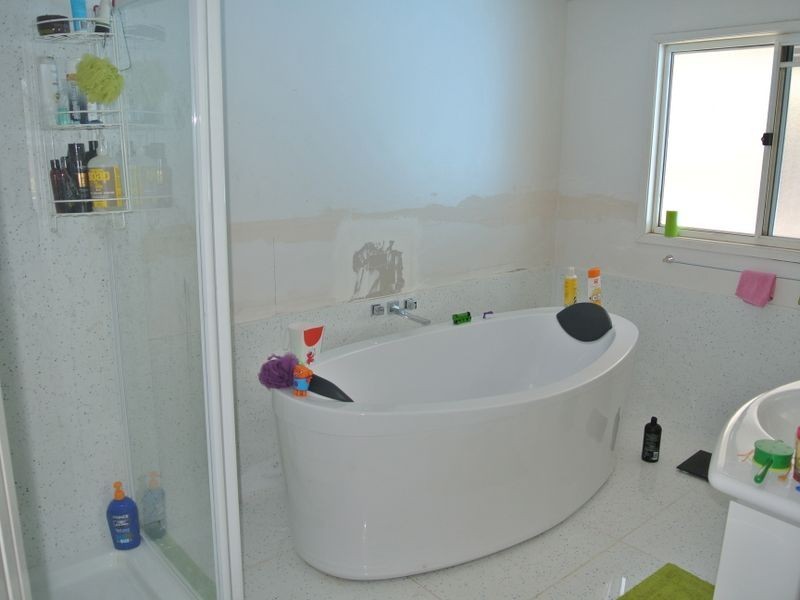 4 Pharlap Street,, Russell Island QLD 4184