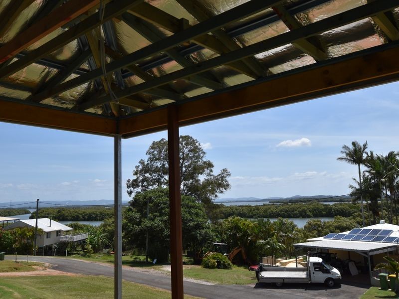 119 Palm Beach Rd, Russell Island QLD 4184