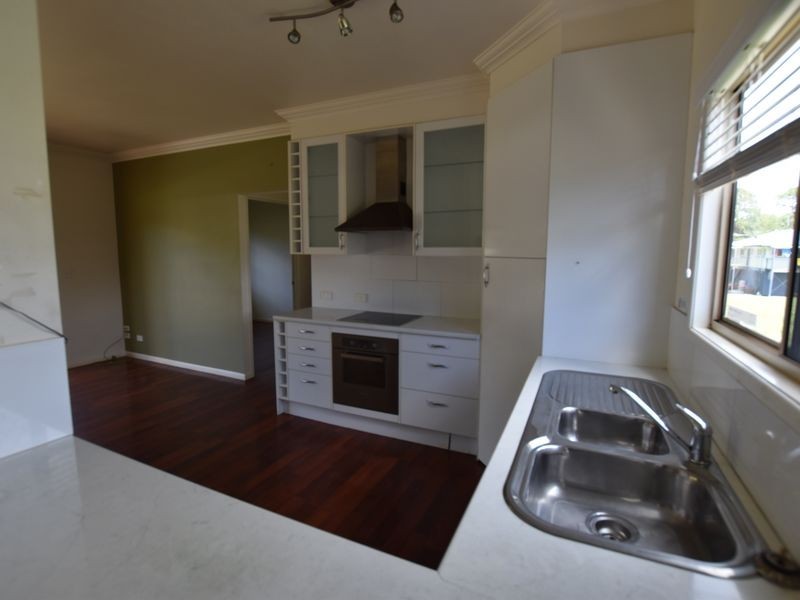 15 Taylor Street, Russell Island QLD 4184