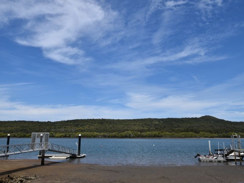 54 Wahine Dve, Russell Island QLD 4184
