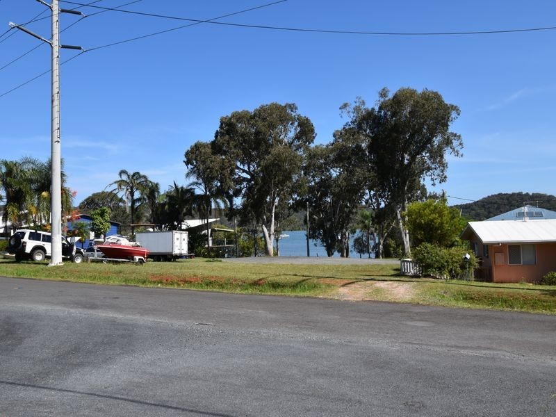 123 Canaipa Point Drive, Russell Island QLD 4184