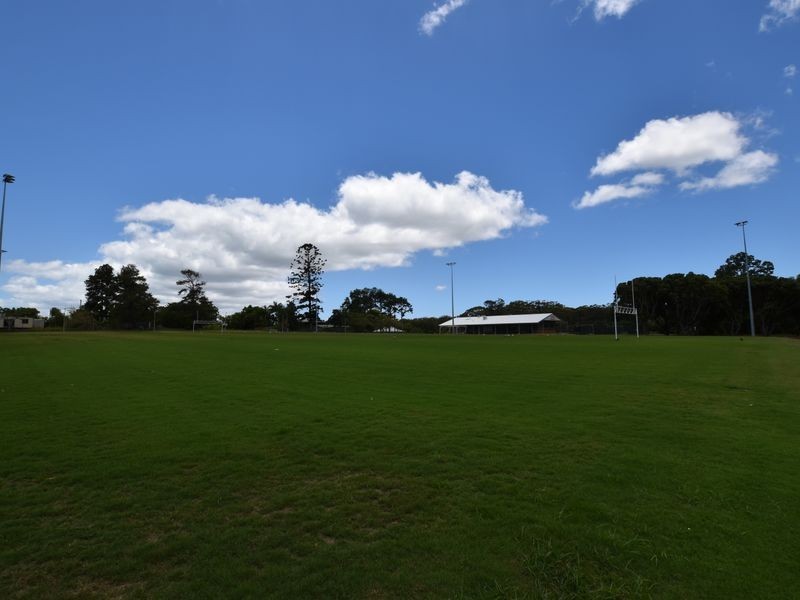 9 Union St, Russell Island QLD 4184