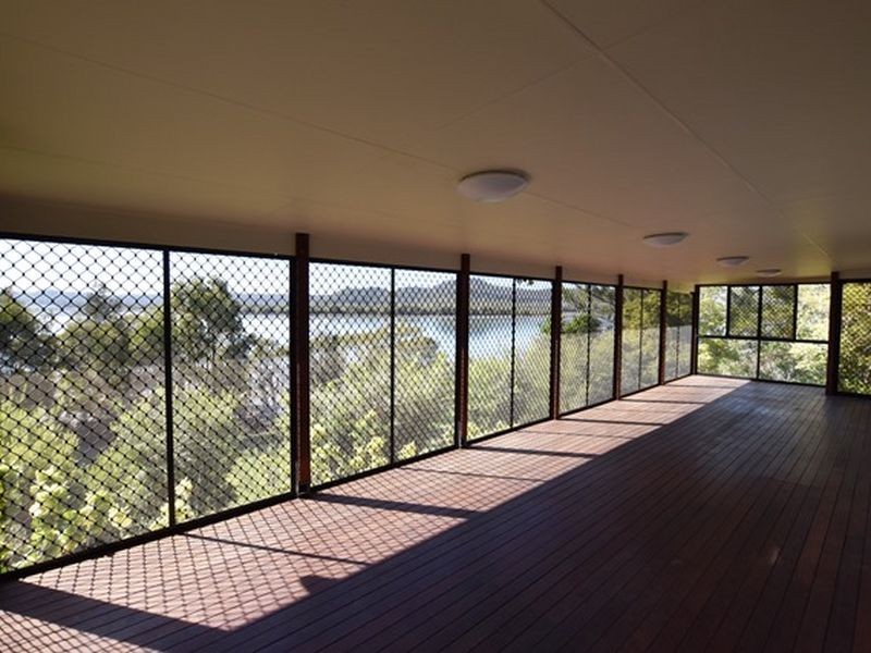 46-48 Skiff St, Russell Island QLD 4184