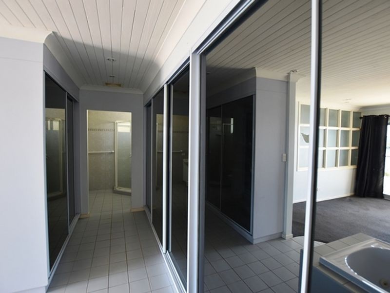 46-48 Skiff St, Russell Island QLD 4184