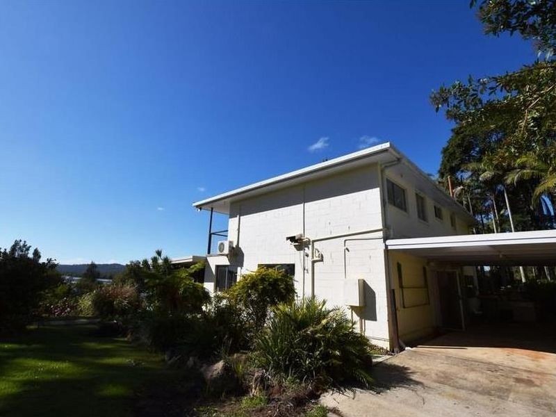 46-48 Skiff St, Russell Island QLD 4184