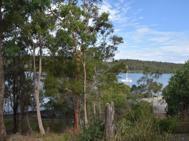 105 Wahine dr, Russell Island QLD 4184