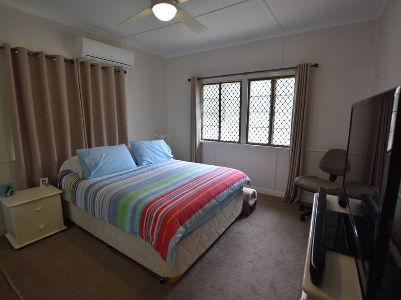 83 Channel St, Russell Island QLD 4184