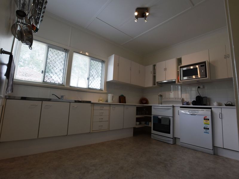 83 Channel St, Russell Island QLD 4184