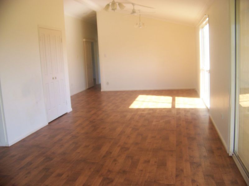 18 Highland St, Russell Island QLD 4184