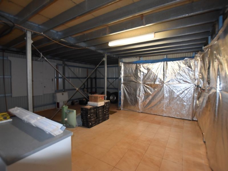 15 Taylor St, Russell Island QLD 4184