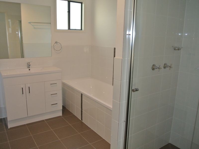2 Crystal St., Russell Island QLD 4184