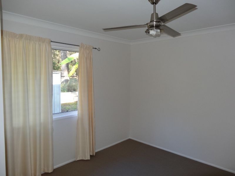 4 Phillips Rd, Russell Island QLD 4184