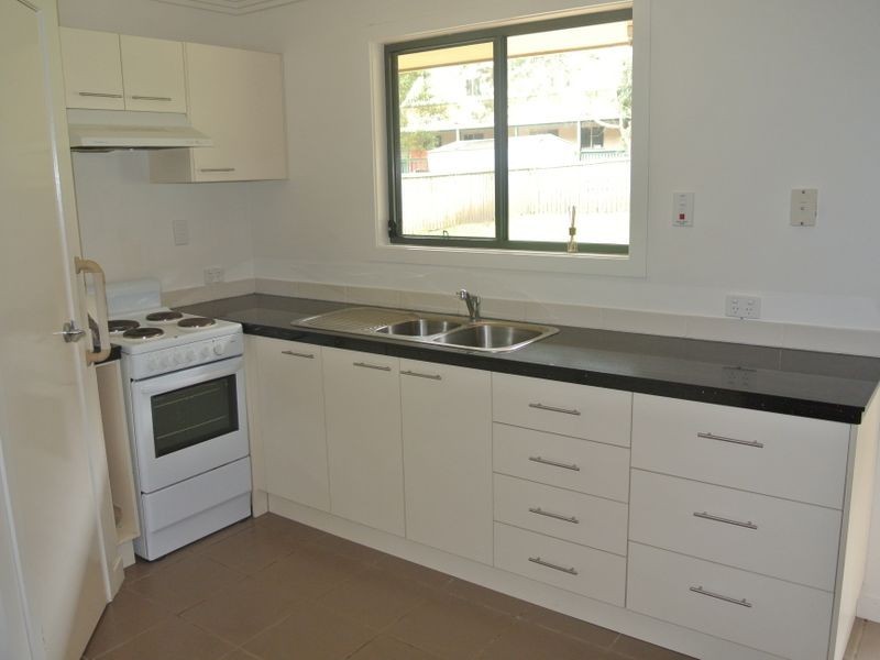 13 Emerald St, Russell Island QLD 4184