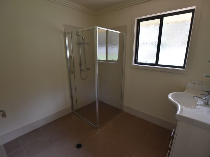 13 Emerald St, Russell Island QLD 4184