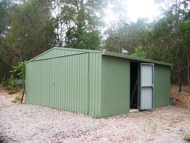 24 Falconhurst Rd, Russell Island QLD 4184