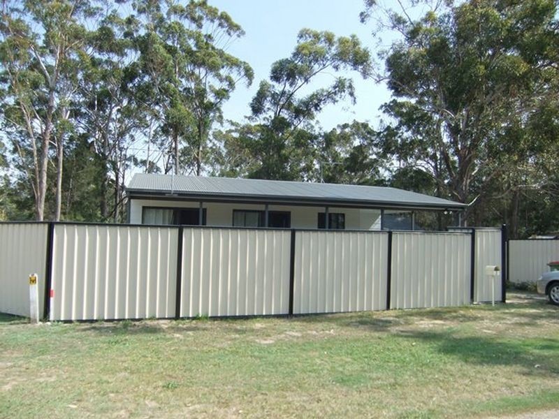 2 Crystal Street, Russell Island QLD 4184