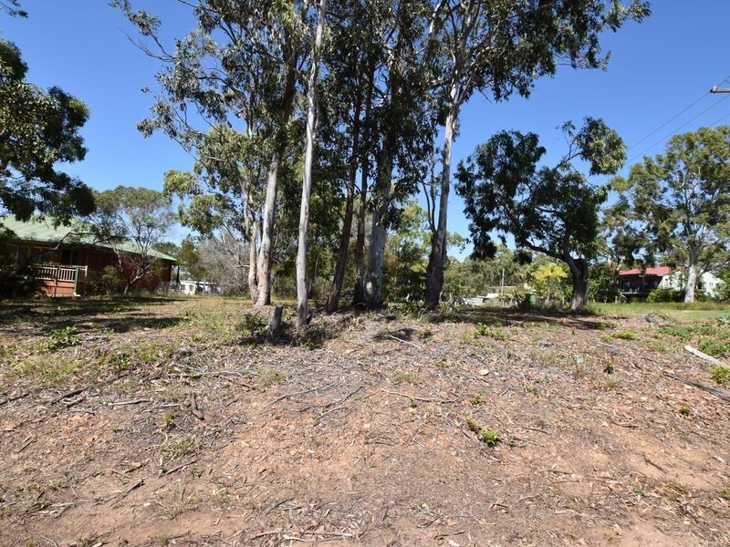 102 Minjerriba Rd,, Russell Island QLD 4184