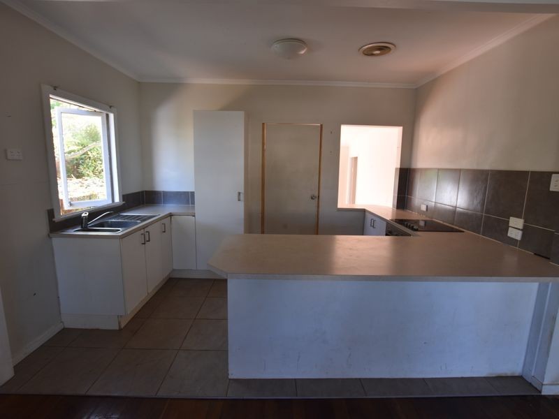 95 High Street, Russell Island QLD 4184