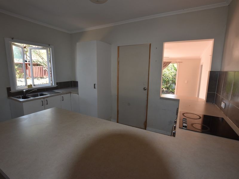 95 High Street, Russell Island QLD 4184