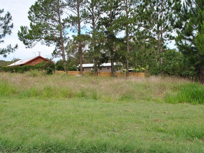 11 Elm St., Russell Island QLD 4184