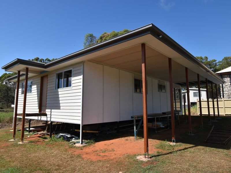 68 Jackson Rd, Russell Island QLD 4184
