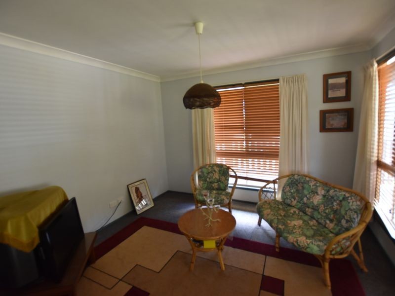 8 Dryandra St., Russell Island QLD 4184