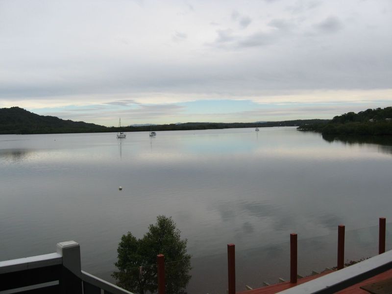 10 Emerson St, Russell Island QLD 4184