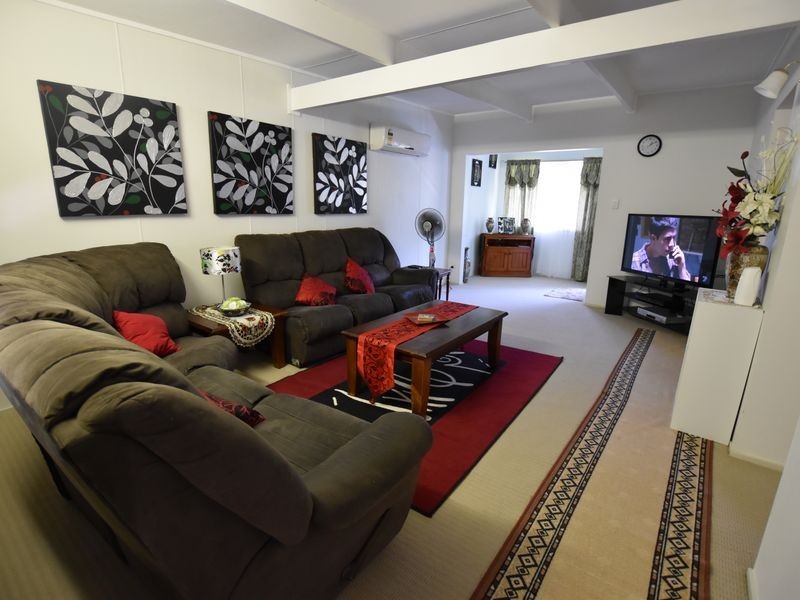 5 Virginia Parade, Russell Island QLD 4184