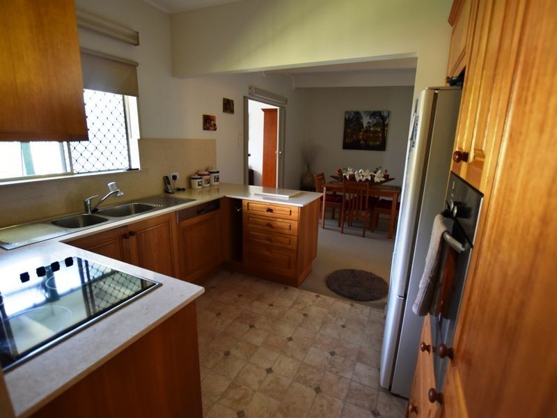 5 Virginia Parade, Russell Island QLD 4184