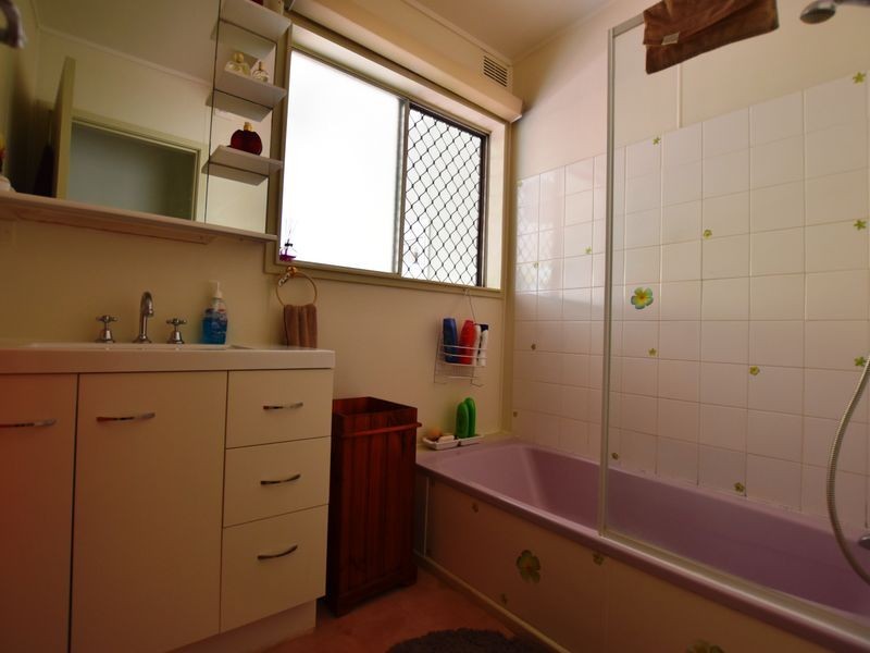 5 Virginia Parade, Russell Island QLD 4184
